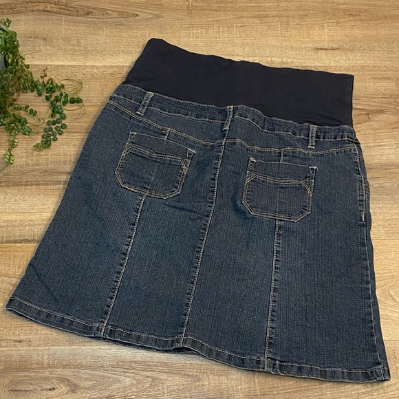 Thyme Maternity Jean Skirt (XL) - Picture 3 of 5